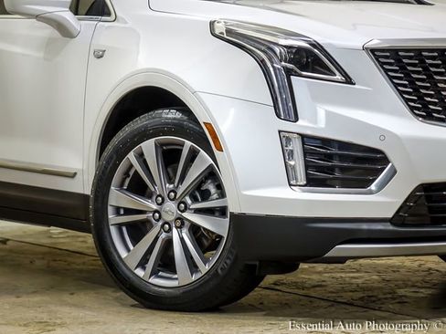 Certified 2024 Cadillac XT5 Premium Luxury w/ LPO, Floor Liner Package image 3
