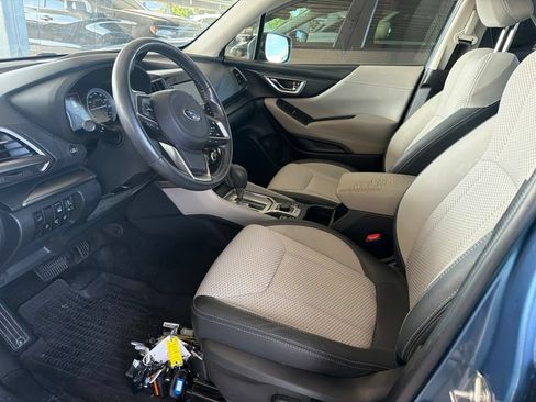 Used 2019 Subaru Forester Premium AWD/4WD image 8