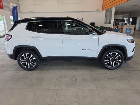 Used 2022 Jeep Compass Limited AWD/4WD image 6