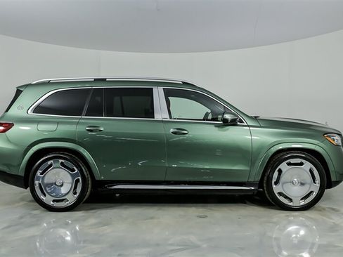 Used 2025 Mercedes-Benz Maybach GLS 600 4MATIC image 14