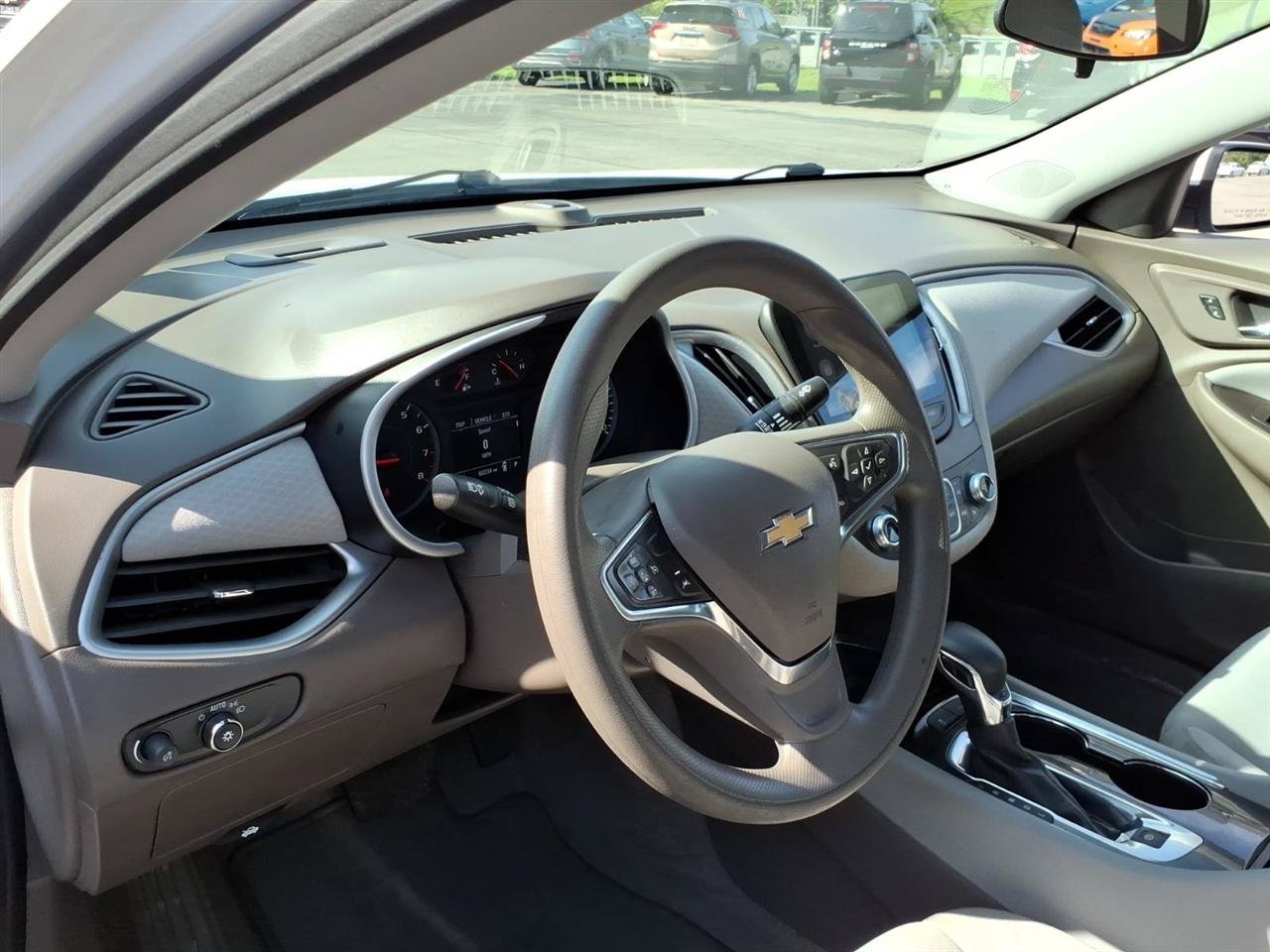 Used 2024 Chevrolet Malibu LT FWD image 6