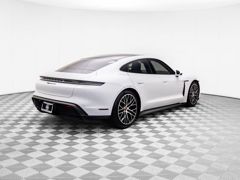 Used 2021 Porsche Taycan 4S image 4