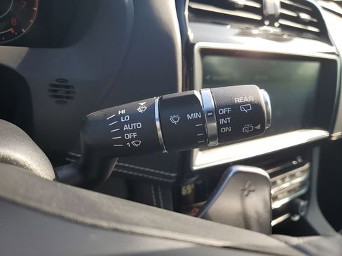 Used 2020 Jaguar F-PACE Checkered Flag image 37