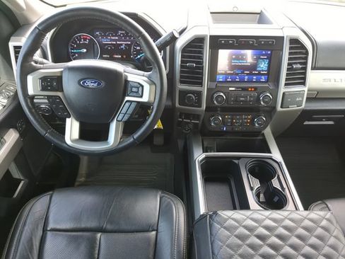 Used 2020 Ford F350 Lariat w/ Lariat Value Package AWD/4WD image 17