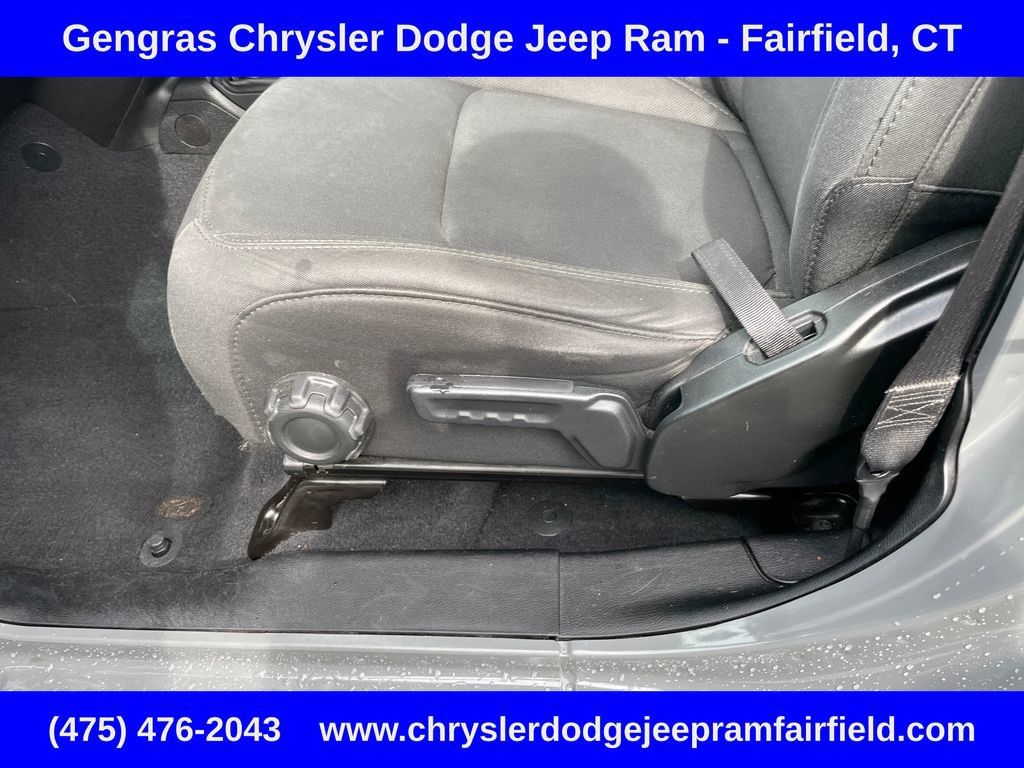 Used 2018 Jeep Wrangler Unlimited Sahara AWD/4WD image 42