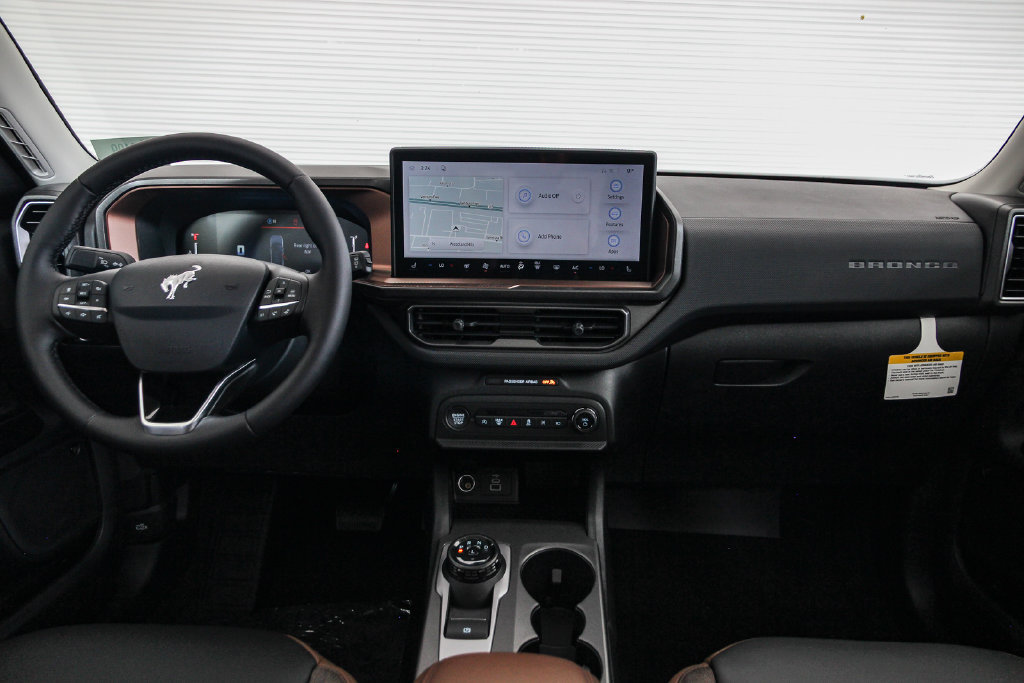 New 2026 Ford Bronco Sport Outer Banks w/ Outer Banks Tech Package+ AWD/4WD image 15
