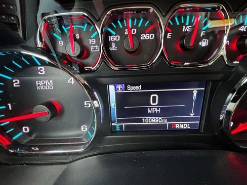 Used 2018 Chevrolet Silverado 1500 LT w/ All Star Edition image 22