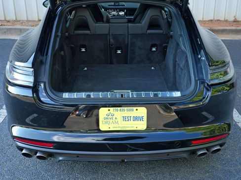 Used 2022 Porsche Panamera 4S w/ Premium Package AWD/4WD image 10