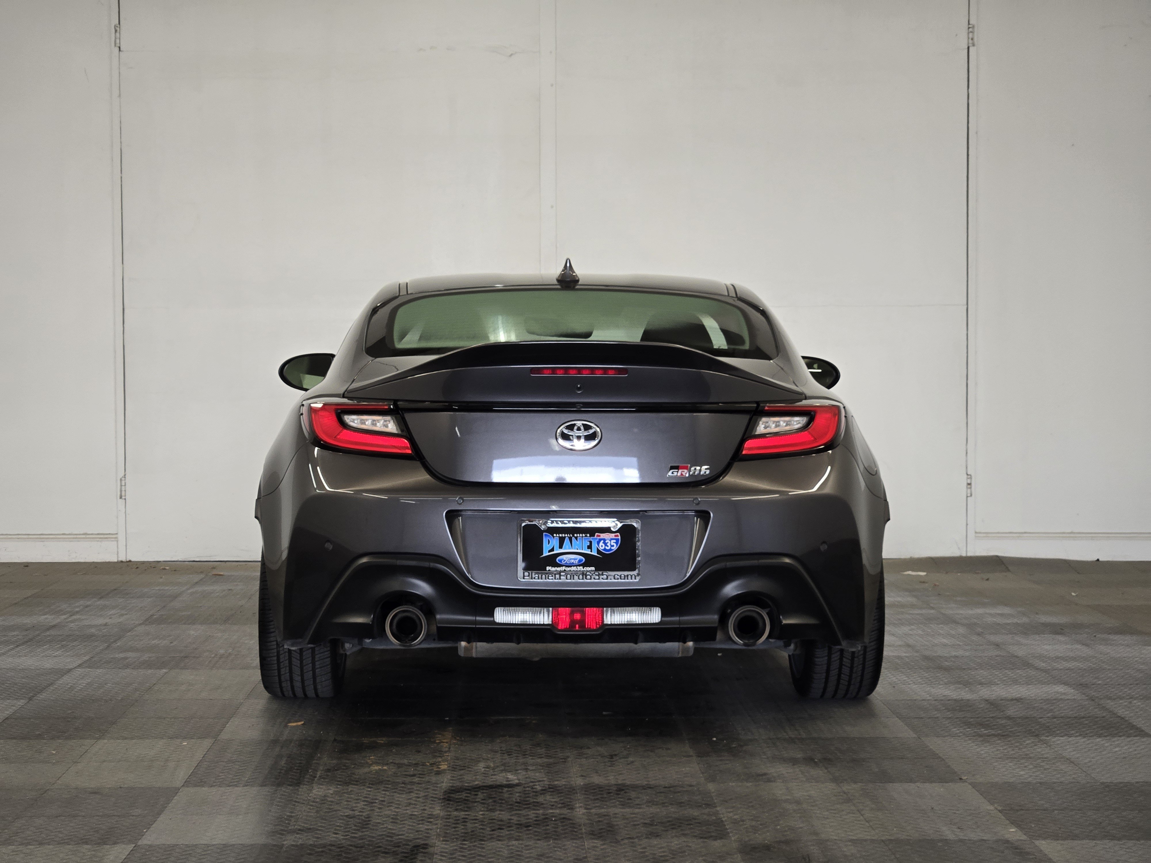 Used 2023 Toyota GR86 Premium RWD image 6