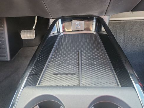 Used 2022 Ford Mustang Mach-E Select image 55