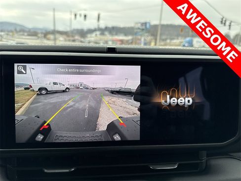 Used 2025 Jeep Gladiator Mojave image 17