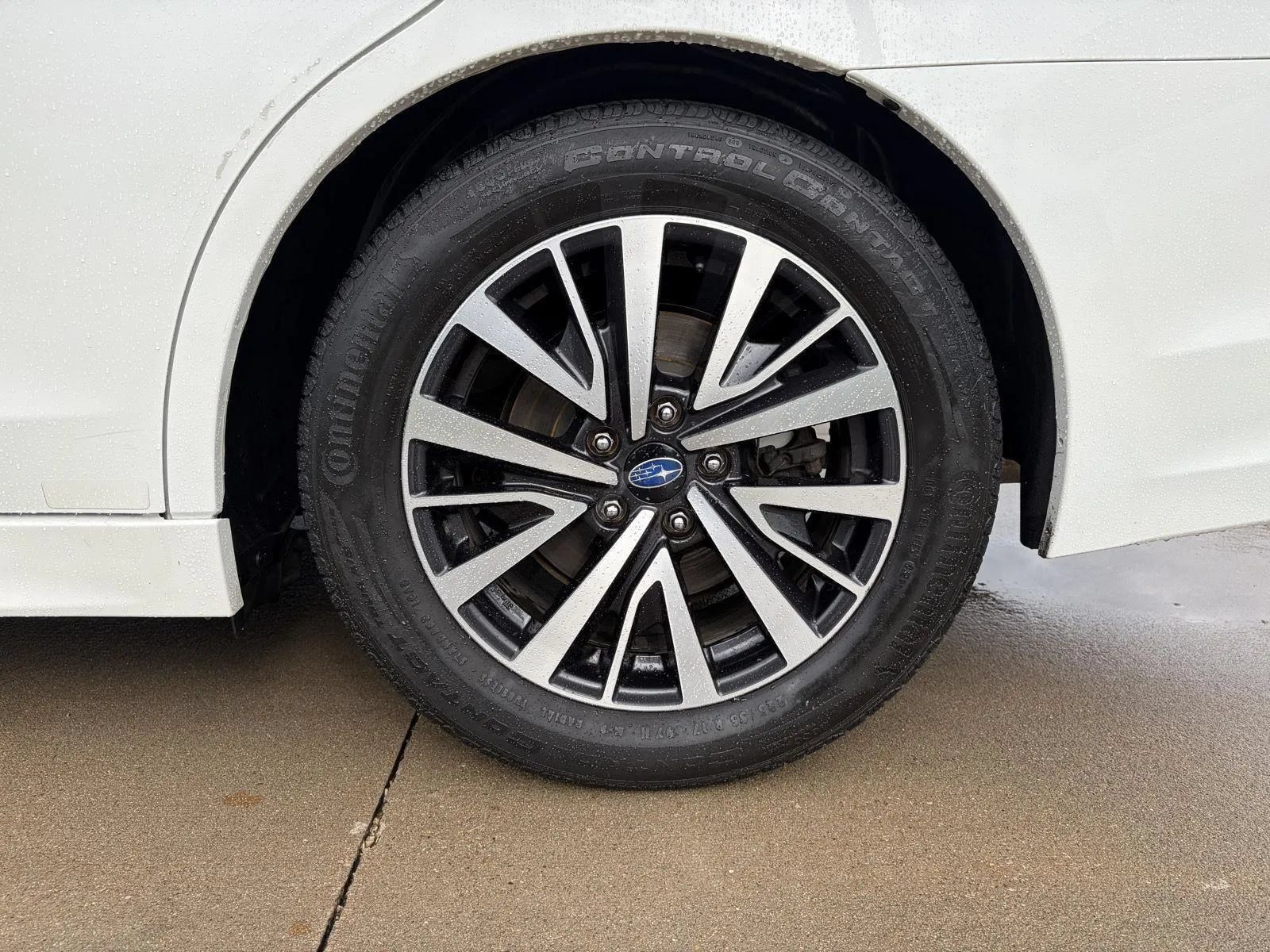 Used 2018 Subaru Legacy 2.5i Premium w/ Eyesight & BSD & Rcta & HBA AWD/4WD image 9