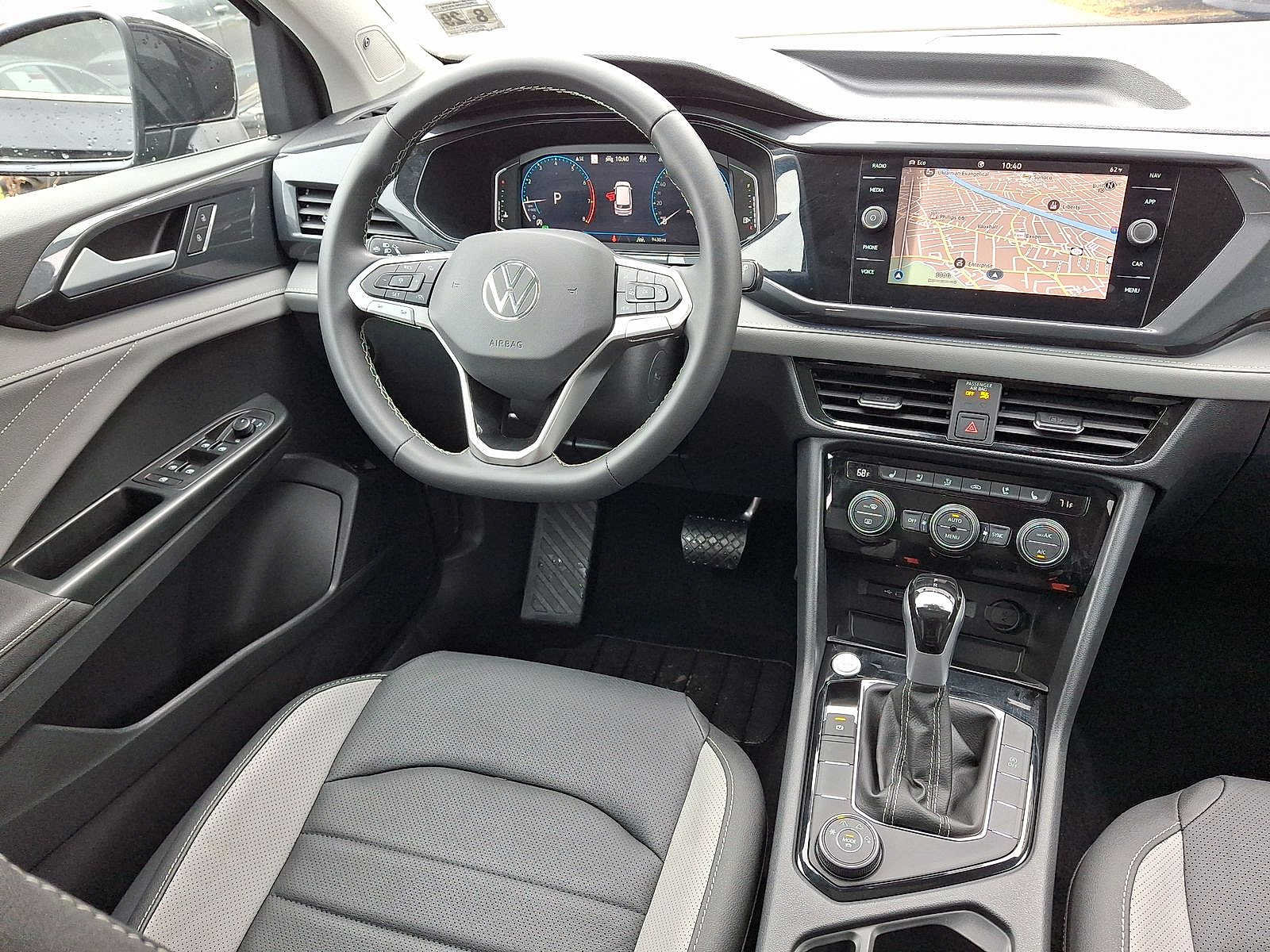 Used 2024 Volkswagen Taos SEL AWD/4WD image 15