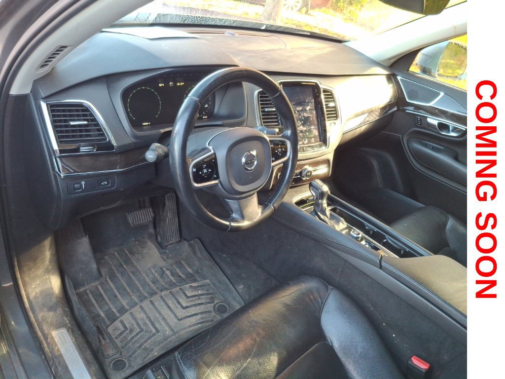 Used 2018 Volvo XC90 T6 Momentum w/ Convenience Package AWD/4WD image 13