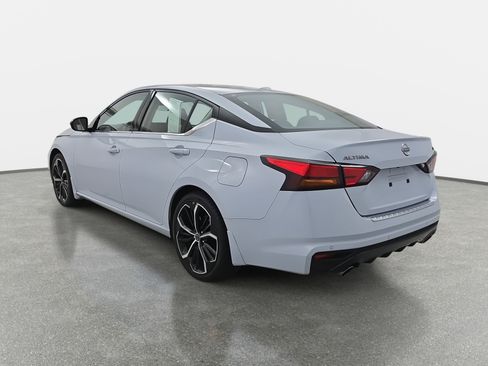 Certified 2023 Nissan Altima 2.5 SR w/ SR Premium Package image 7
