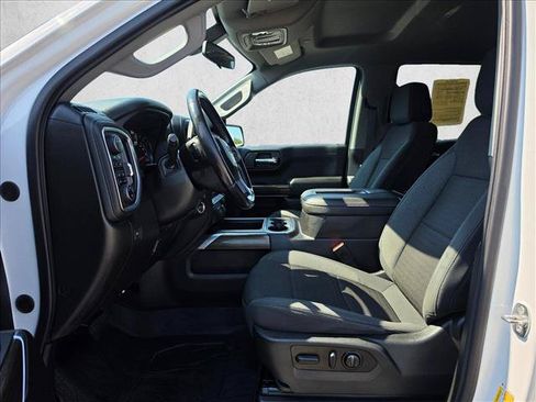 Used 2022 Chevrolet Silverado 1500 RST w/ Redline Edition AWD/4WD image 22