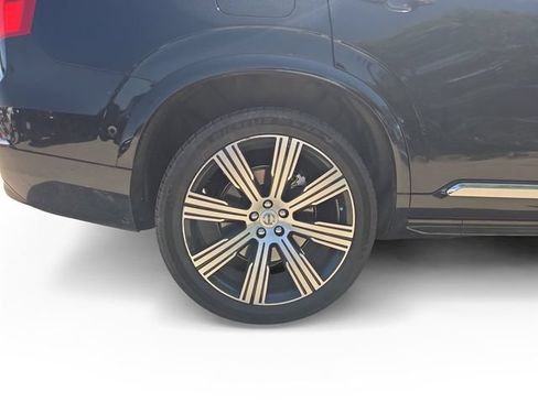 Used 2023 Volvo XC90 T8 Plus w/ Protection Package Premier AWD/4WD image 16