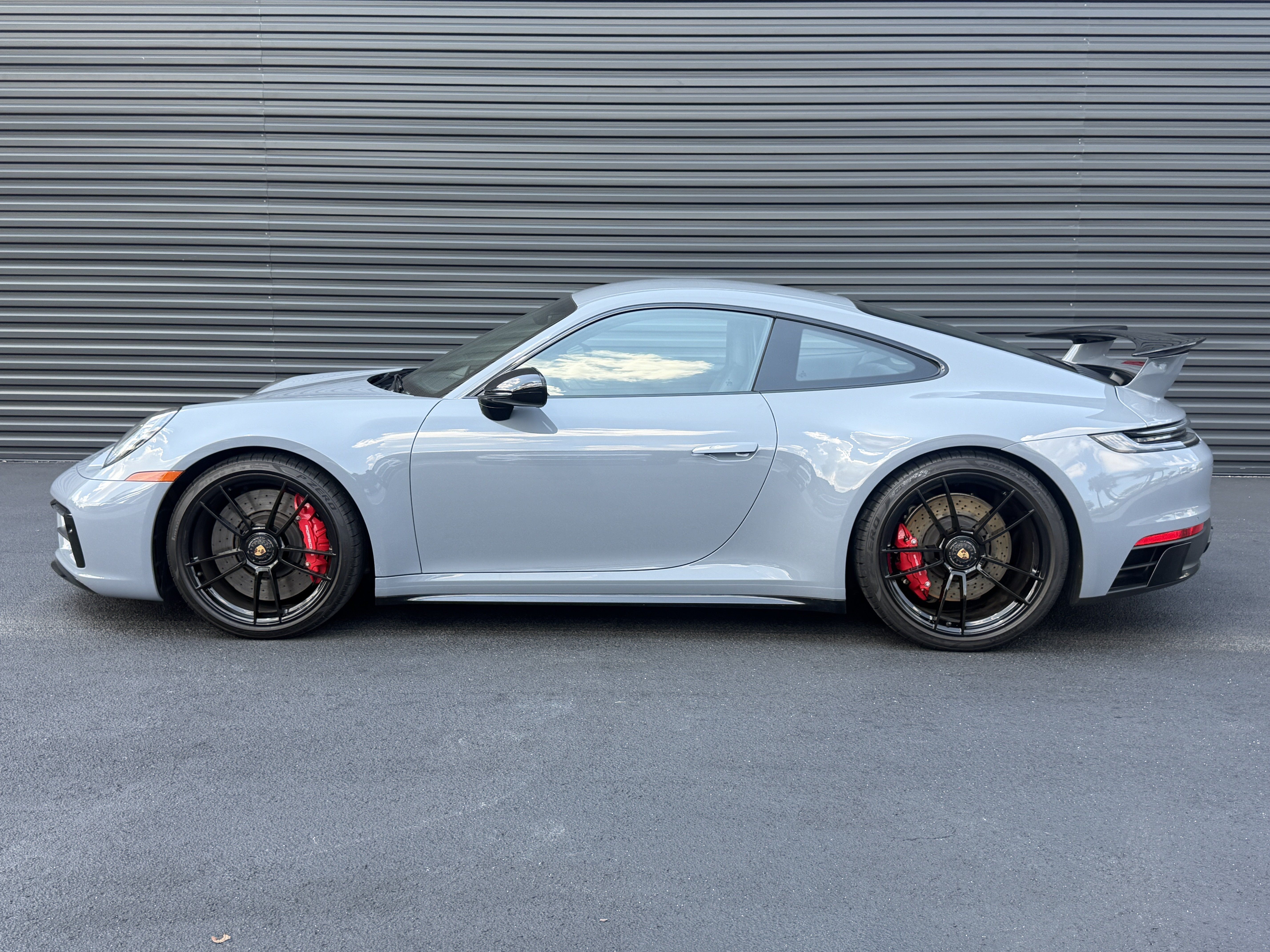 Certified 2024 Porsche 911 Carrera GTS RWD image 2