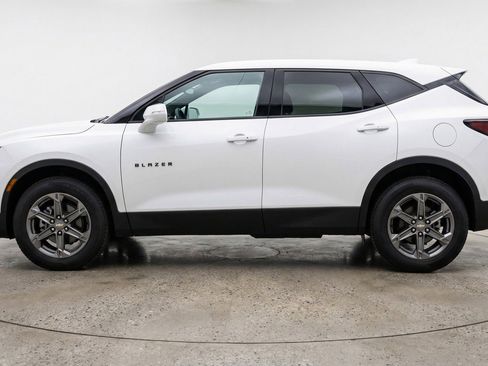 Used 2025 Chevrolet Blazer LT FWD image 5