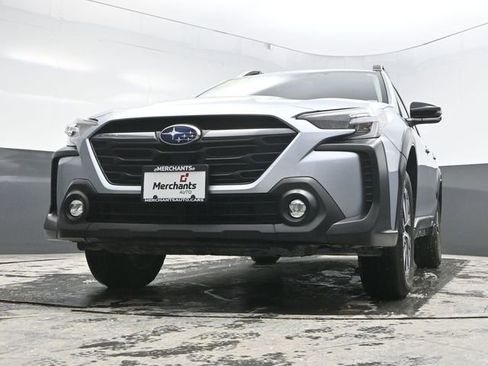 Used 2023 Subaru Outback Premium image 27