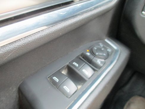 Used 2024 Chevrolet Silverado 3500 LT w/ Convenience Package image 22