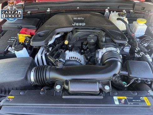Used 2021 Jeep Gladiator Mojave w/ Cold Weather Group AWD/4WD image 23