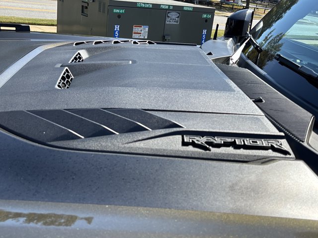 Used 2025 Ford Bronco Raptor AWD/4WD image 14