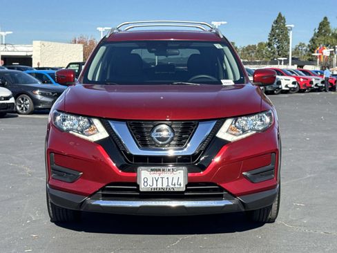 Used 2019 Nissan Rogue SV image 8