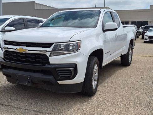 Used 2022 Chevrolet Colorado LT w/ Fleet Safety Package RWD image 4