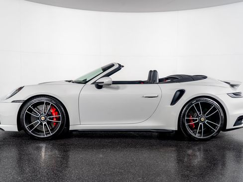 Used 2022 Porsche 911 Turbo image 16