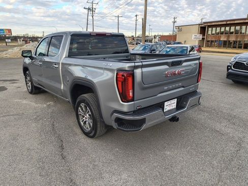 Used 2025 GMC Sierra 1500 SLT image 3