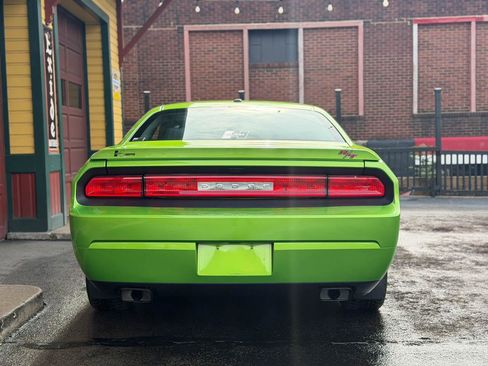 Used 2011 Dodge Challenger R/T RWD image 5