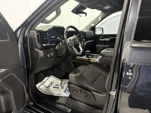 Used 2022 GMC Sierra 1500 Elevation AWD/4WD image 16