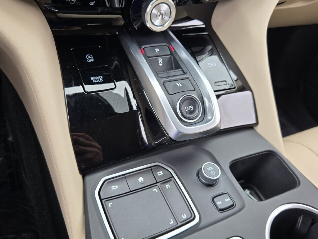 Used 2023 Acura MDX w/ Technology Package FWD image 24