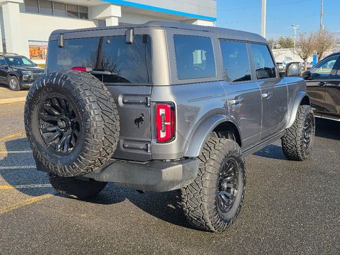 Used 2024 Ford Bronco Outer Banks image 4