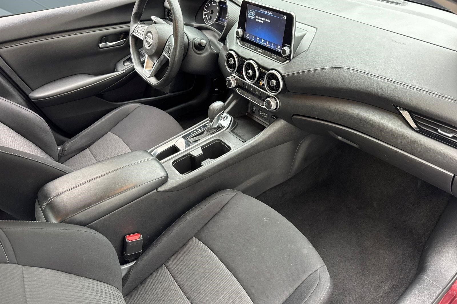 Used 2024 Nissan Sentra SV FWD image 32