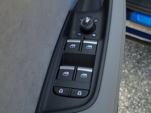 New 2026 Audi SQ8 Premium Plus AWD/4WD image 20