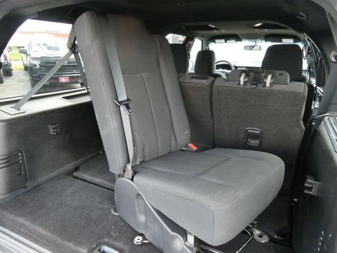 Used 2017 Ford Expedition EL XLT AWD/4WD image 18