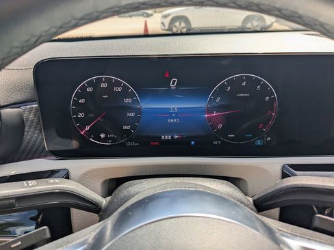 Used 2025 Mercedes-Benz CLA 250 4MATIC image 13