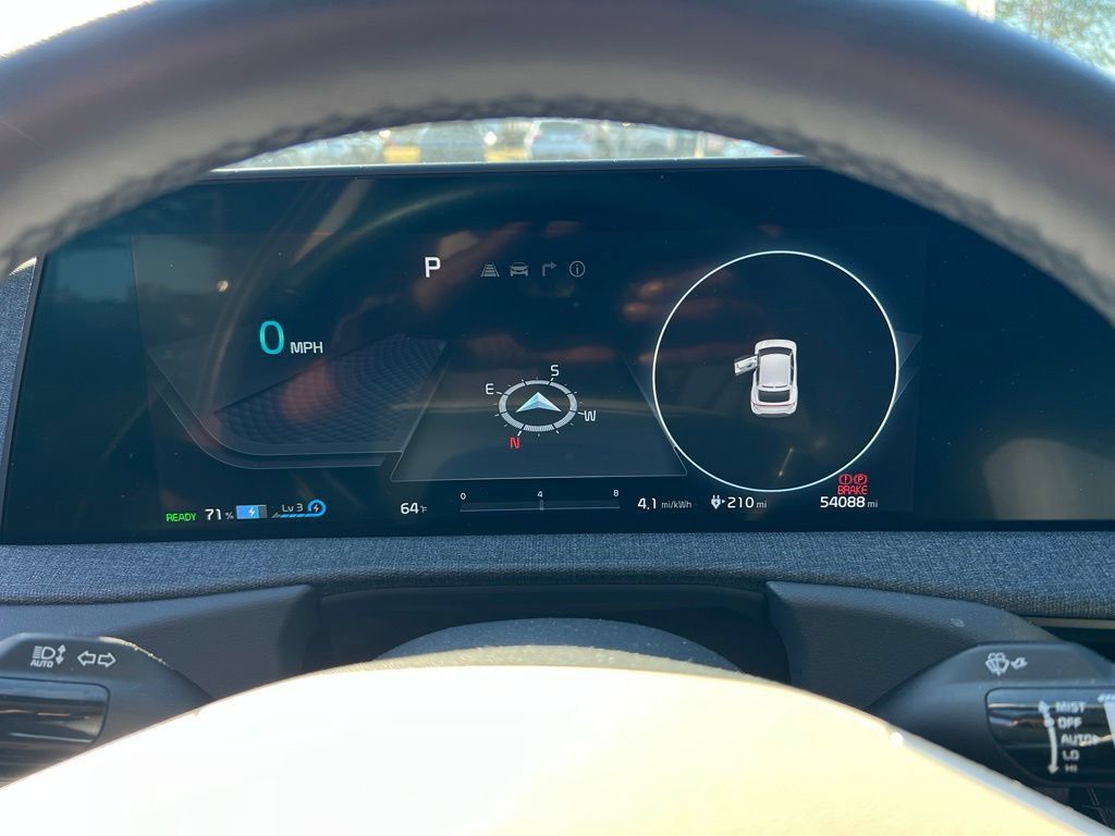 Used 2023 Kia EV6 Wind w/ Wind Technology Package AWD/4WD image 14
