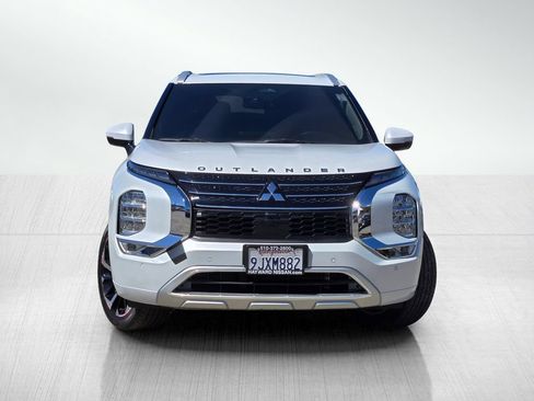 Used 2024 Mitsubishi Outlander SEL FWD image 2