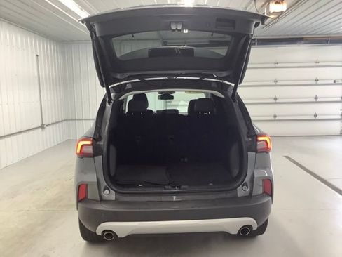 Used 2023 Ford Escape Platinum AWD/4WD image 6