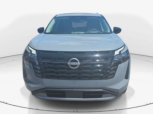 New 2026 Nissan Pathfinder Platinum AWD/4WD image 9