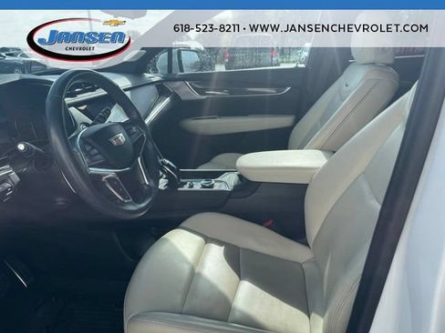 Used 2023 Cadillac XT5 Sportv w/ Technology Package AWD/4WD image 12