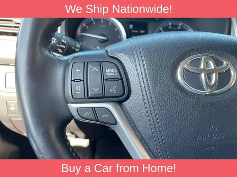 Used 2019 Toyota Highlander Limited AWD/4WD image 30