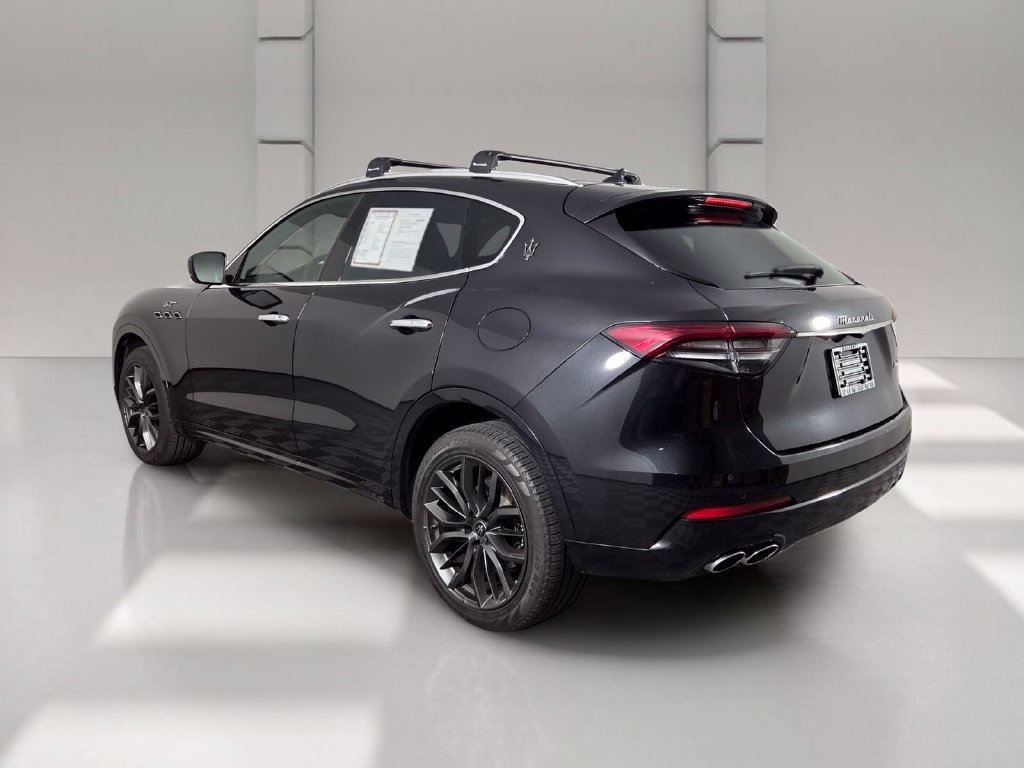 Used 2024 Maserati Levante GT Ultima AWD/4WD image 6