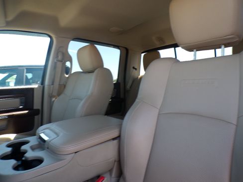Used 2016 RAM 1500 Laramie w/ Protection Group AWD/4WD image 15