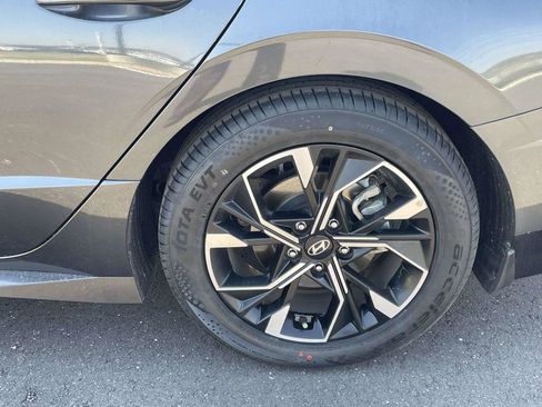 Certified 2024 Hyundai Sonata SEL image 28