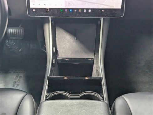 Used 2019 Tesla Model 3 Standard Range image 12