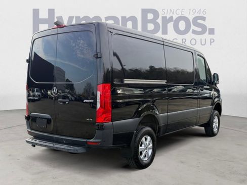 Used 2020 Mercedes-Benz Sprinter 2500 image 3
